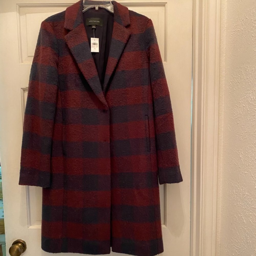 Ann Taylor plaid duster coat NWT - Size Small